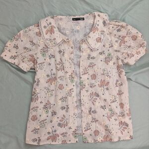 Floral Button-Up Blouse with Lace Collar And puff sleeve